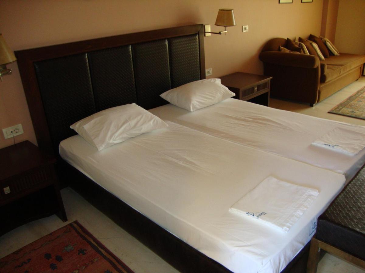 Captain Stavros Hotel Nydri  Ngoại thất bức ảnh